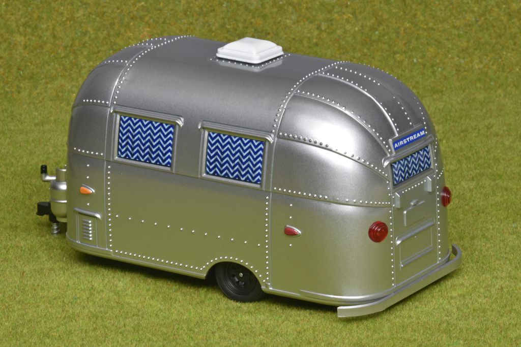 24Greenlight-Airstream 16 Bambi Sport-3
