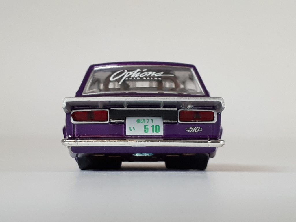 1;64 Mini GT Datsun 510 4