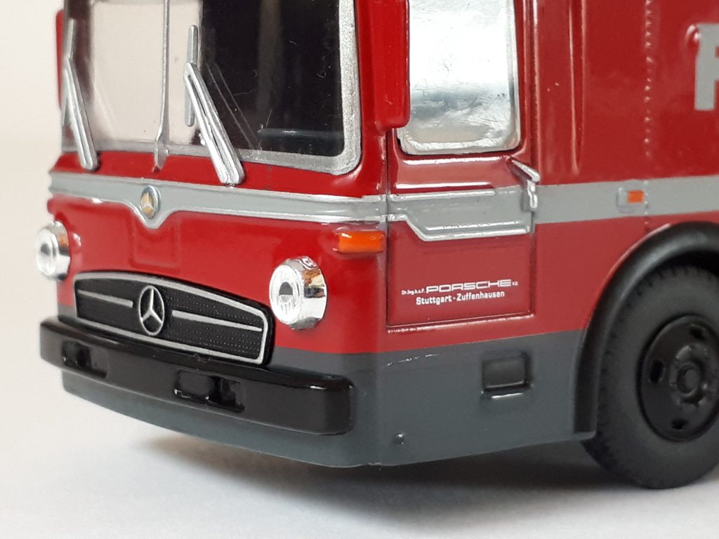 1;64 Schuco Mercedes-Benz O317 Porsche Transpoter 5