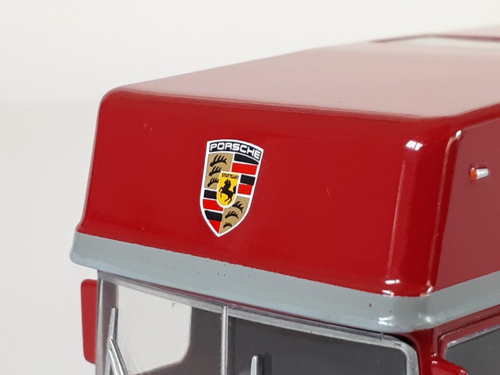 1;64 Schuco Mercedes-Benz O317 Porsche Transpoter 7