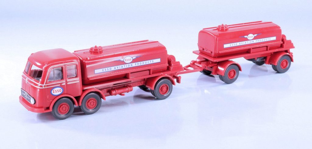 187 Wiking Mercedes-Benz LP333 Esso Aviation