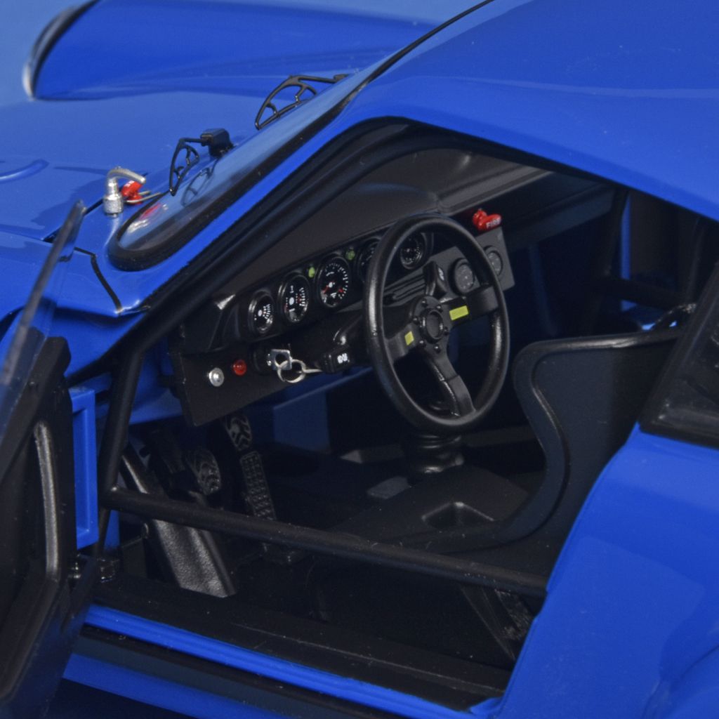 18Schuco-Porsche 934 RSR 1976-4