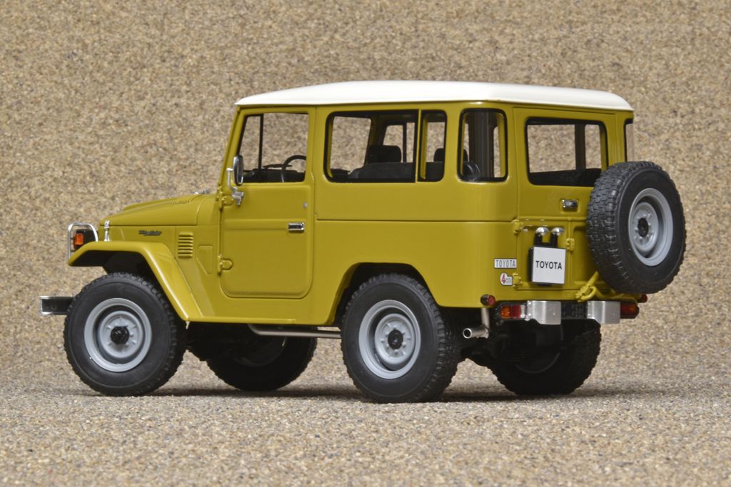 18cult-Toyota Landcruise FJ40 1977-2
