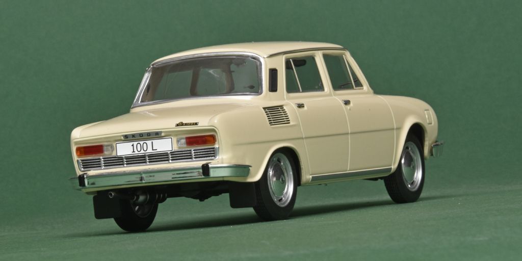 24WhiteBox-Skoda 100L 1969-77-3