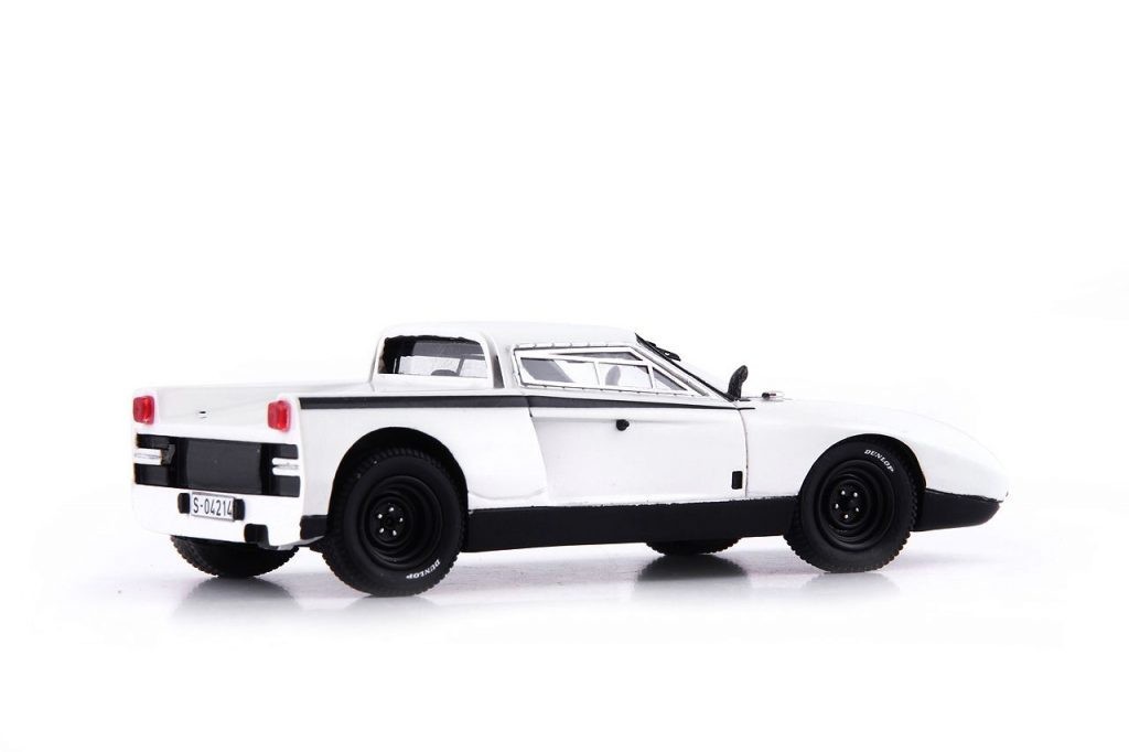 43Autocult_ Mercedes-Benz C101_06049 (4)