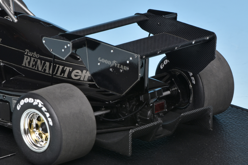 18GPreplicas-Lotus 95T 1984 Mansell-2