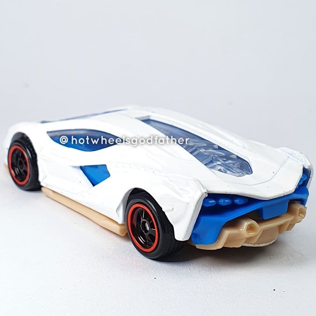 3-inch Hot Wheels Lamborghini Sián FKP 37 2