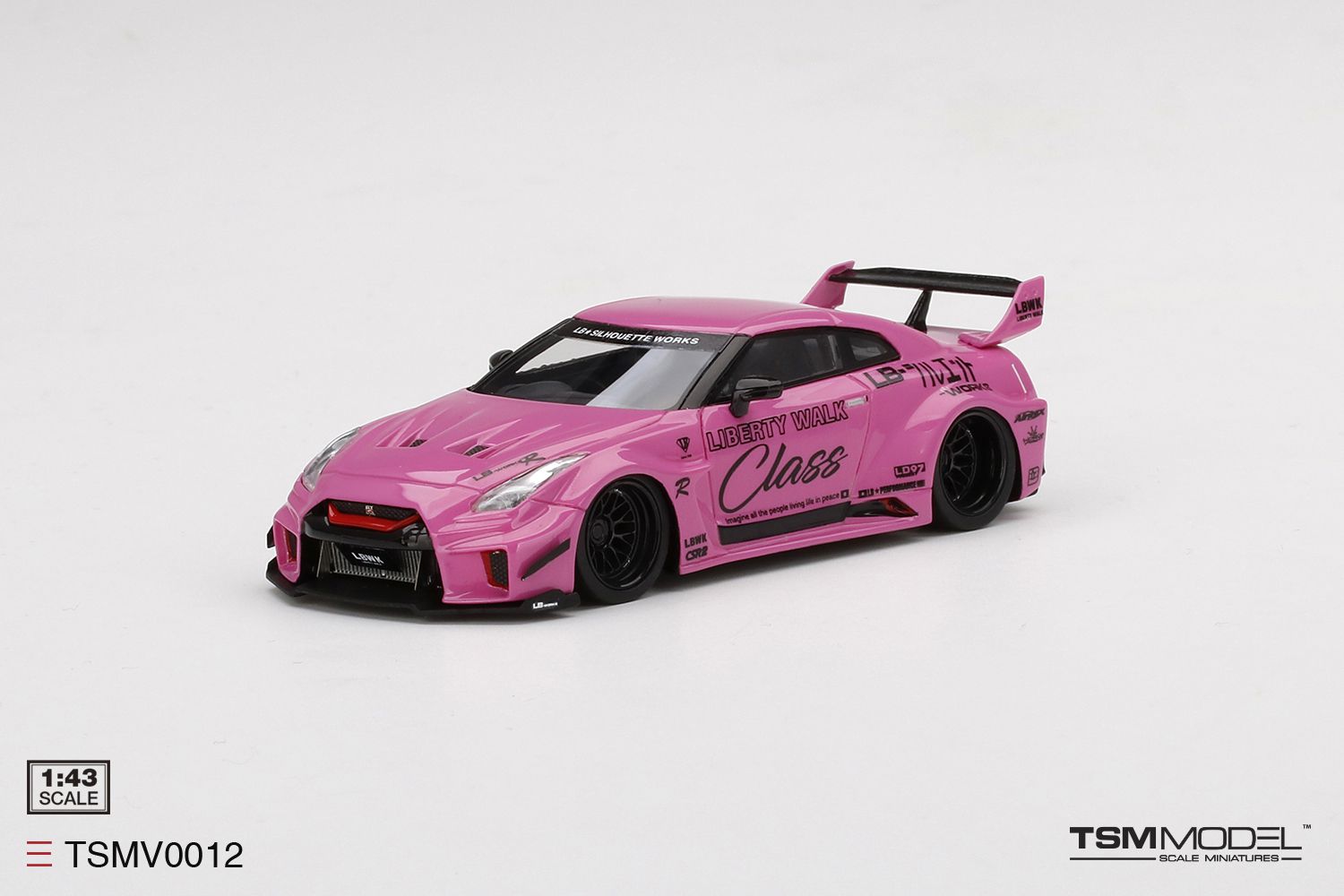 43TSM-Model_Nissan_GTRR_LibertyWalk_Class2016-TSMV0012-01