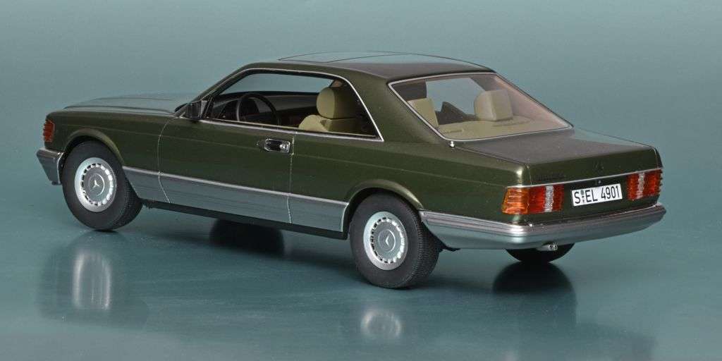 118 Cult Mercedes Benz 380 SEC C126 1982 achter 118 Cult Mercedes Benz 380 SEC C126 1982 achter