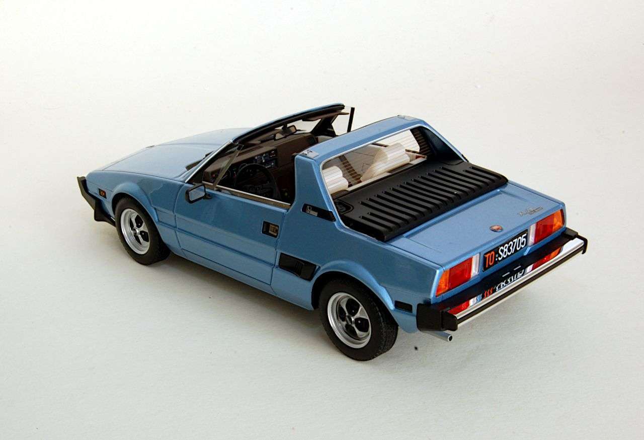118 LaudoRacing Fiat X1 9 achter 118 LaudoRacing Fiat X1 9 achter