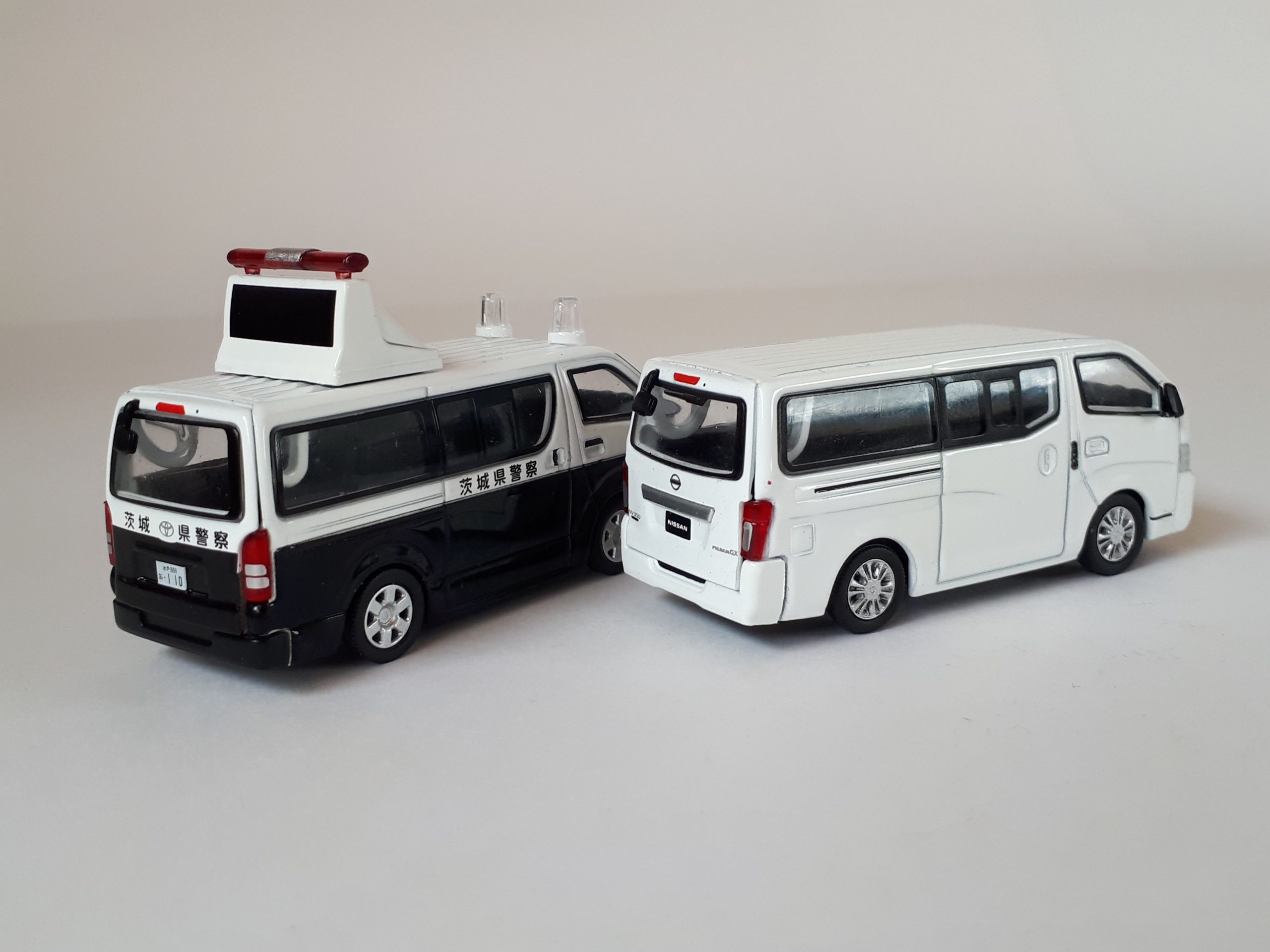 1;64 Era Car Japanse busjes 3