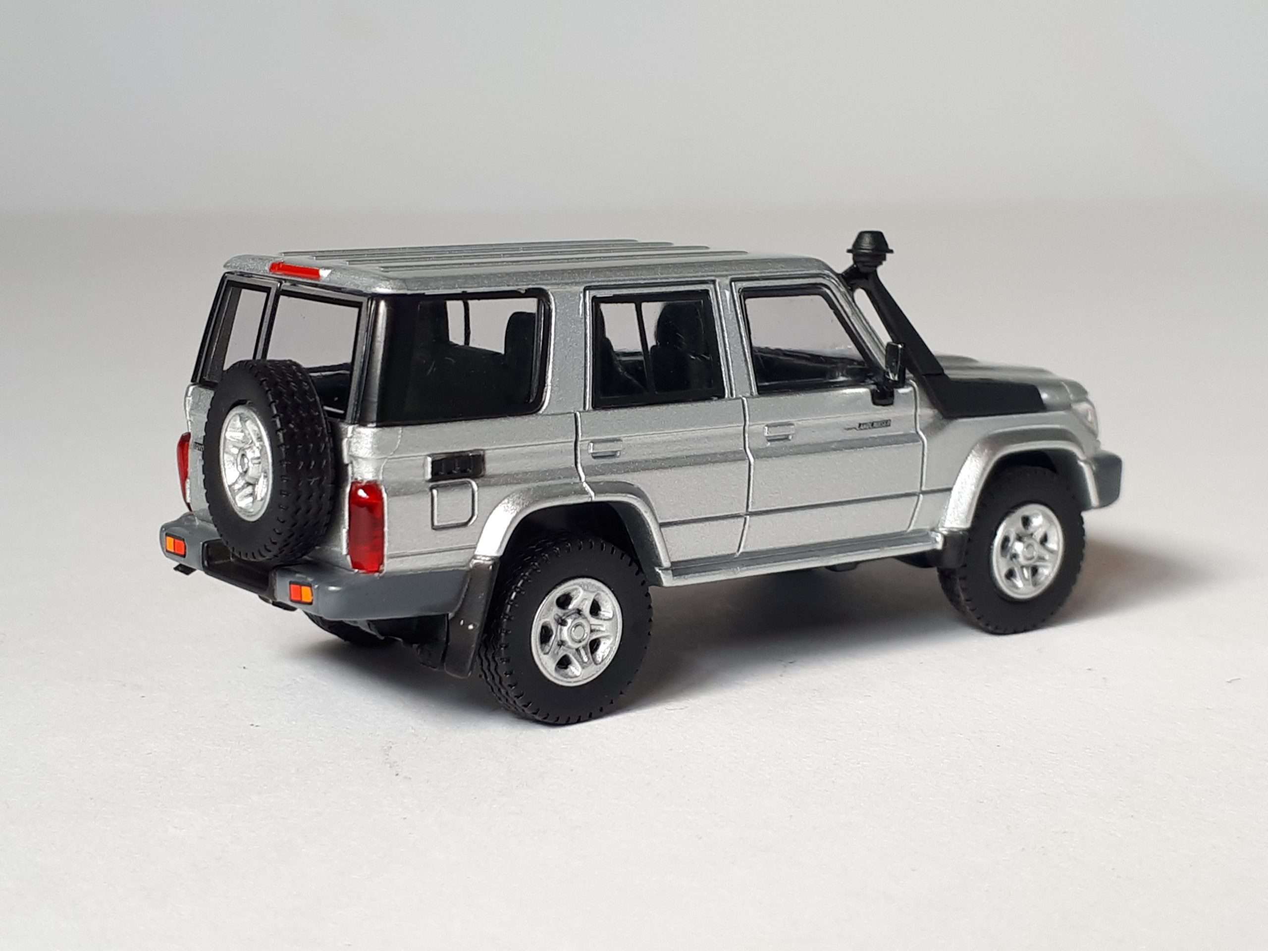 164 Para64 Toyota Land Cruiser 4