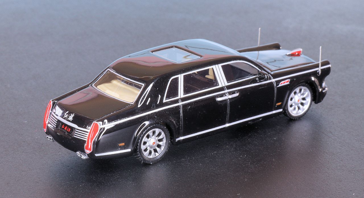 187 BoS Hongqi L9 Staatslimousine (2009) achter