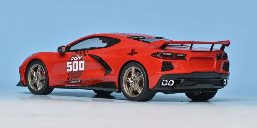 118 GT Spirit US Chevrolet Corvette Indy 500 Pace Car 2020 achter