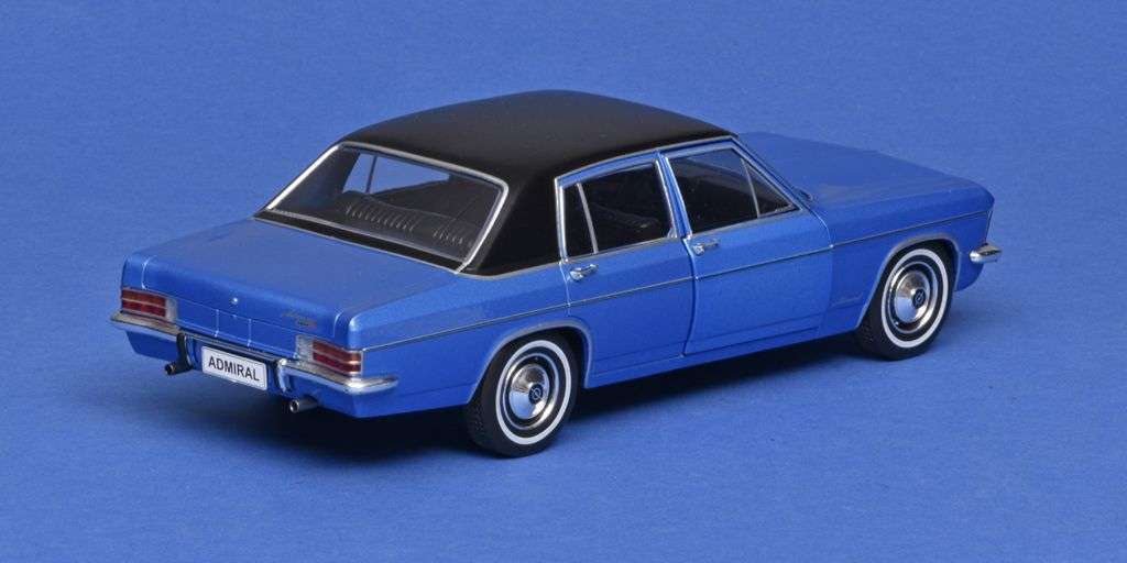 124 WhiteBox Opel Admiral B 1969 77 achter