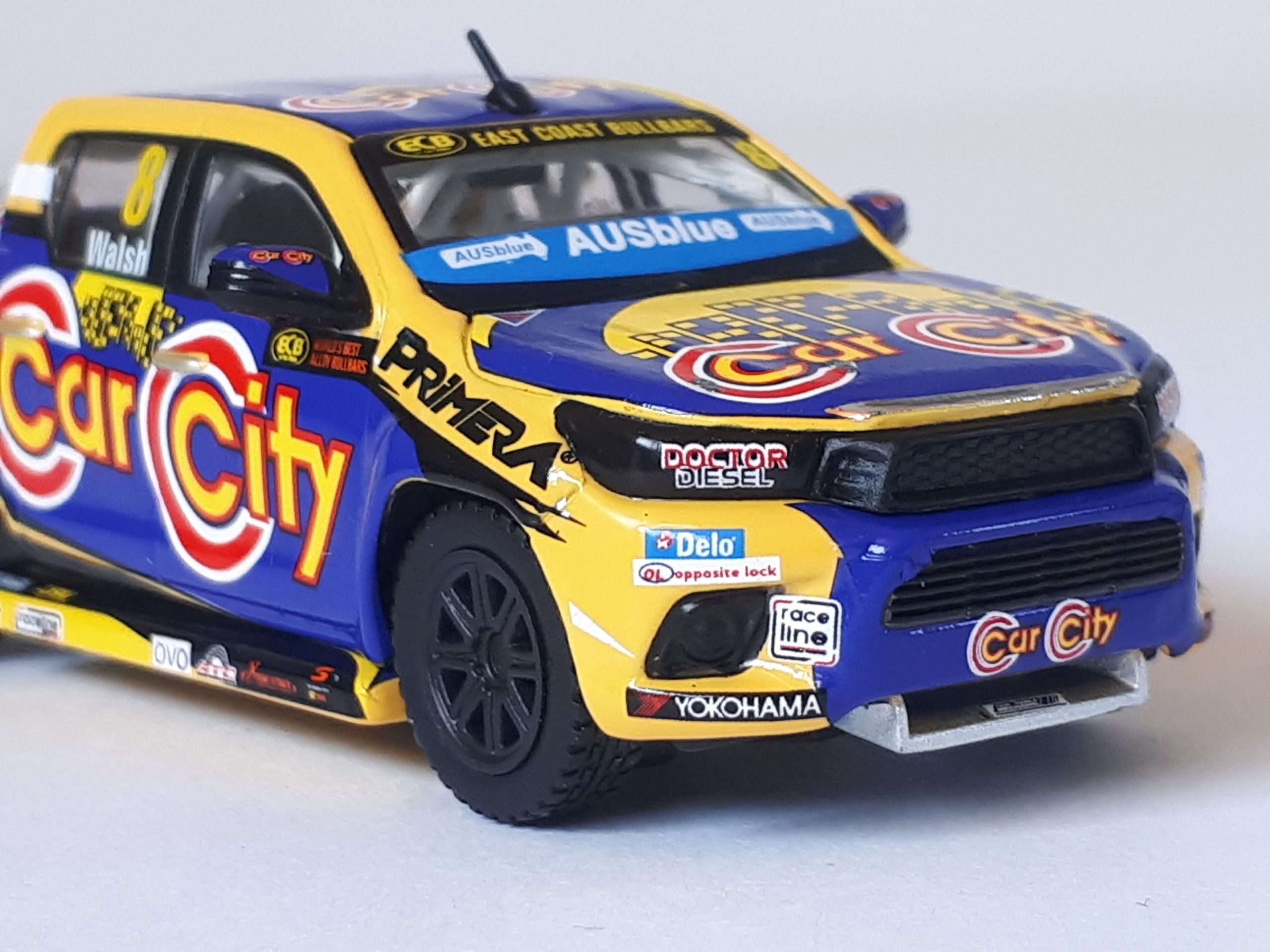 164 Tarmac Toyota Hilux 4