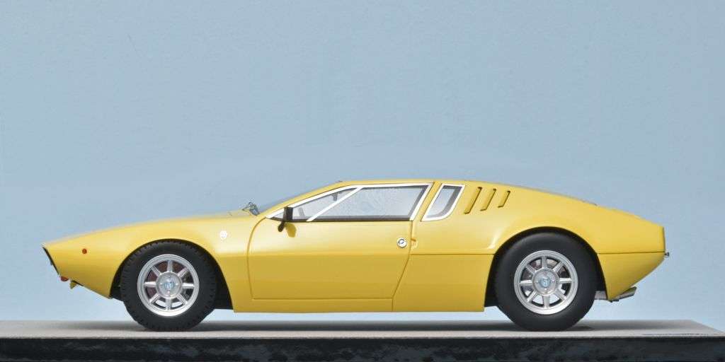 18Tecnomodel De Tomaso Mangusta 1971 3 compressed 18Tecnomodel De Tomaso Mangusta 1971 3 compressed