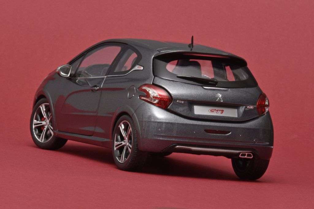 18norev Peugeot 208 GTi 2013 3