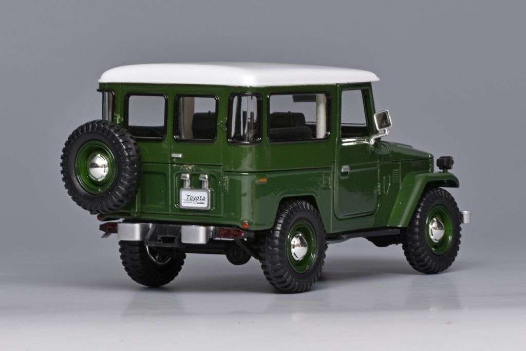 24MotorM Toyota FJ40 hardtop 1974 2 24MotorM Toyota FJ40 hardtop 1974 2