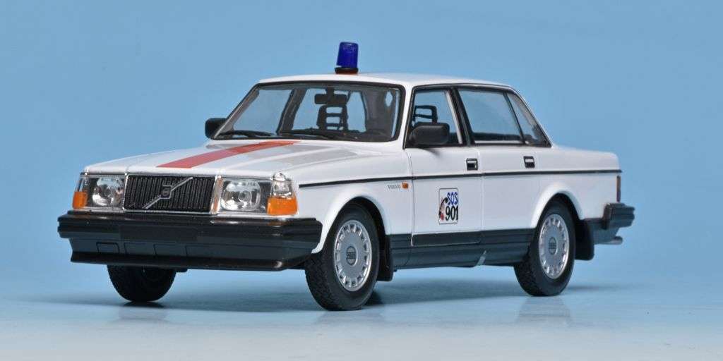 24welly Volvo 240 GL Politie Belgie 1986 2 24welly Volvo 240 GL Politie Belgie 1986 2