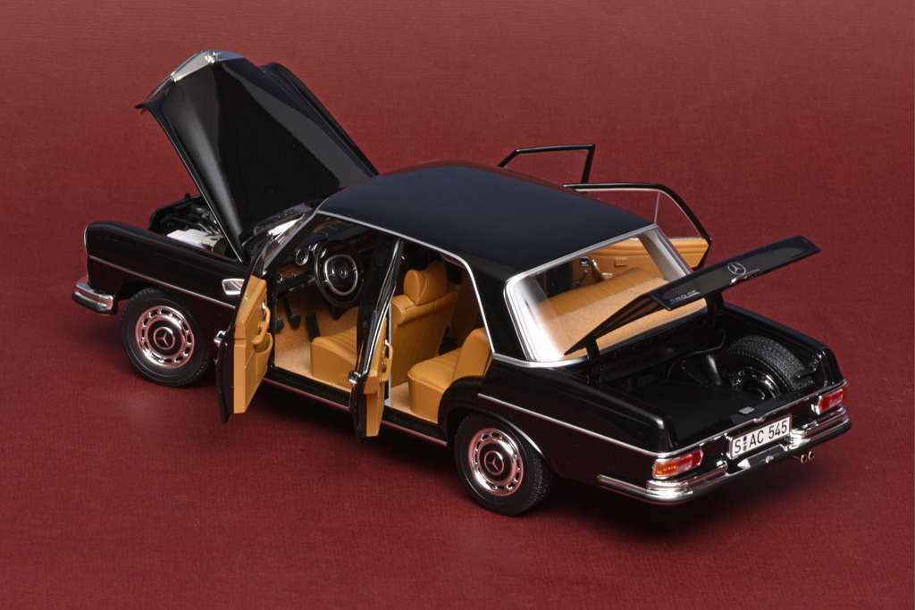 118 Norev Mercedes Benz 280SE 1968 open