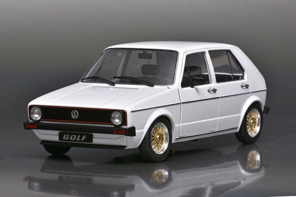 118 Solido Volkswagen Golf 1 L Custom laag