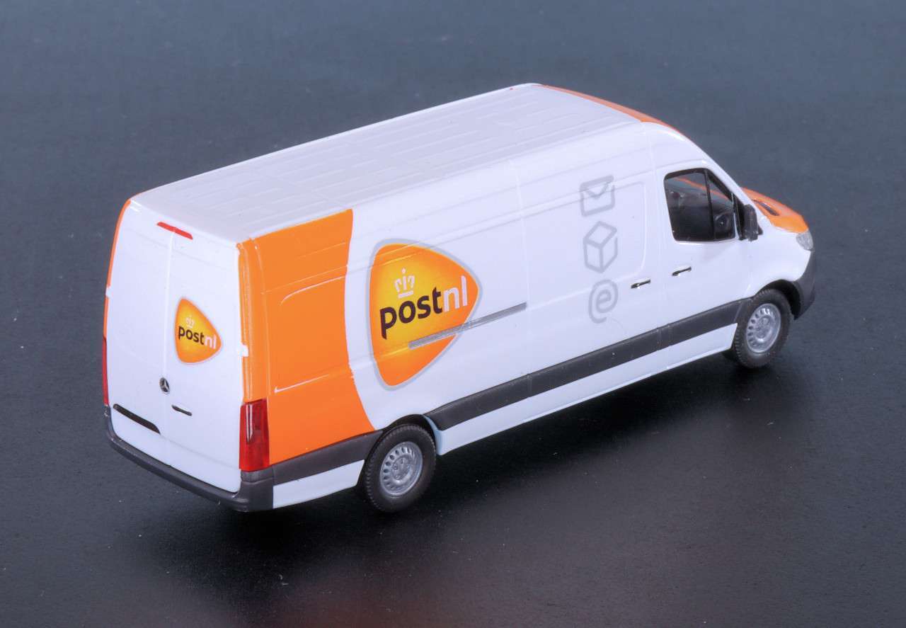 187 Busch Mercedes Benz Sprinter PostNL achter