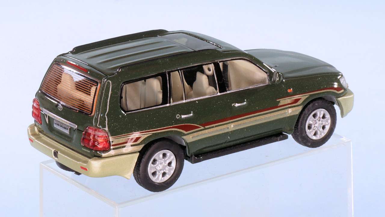 187 MicroCity87 Toyota LandCruiser 100 achter
