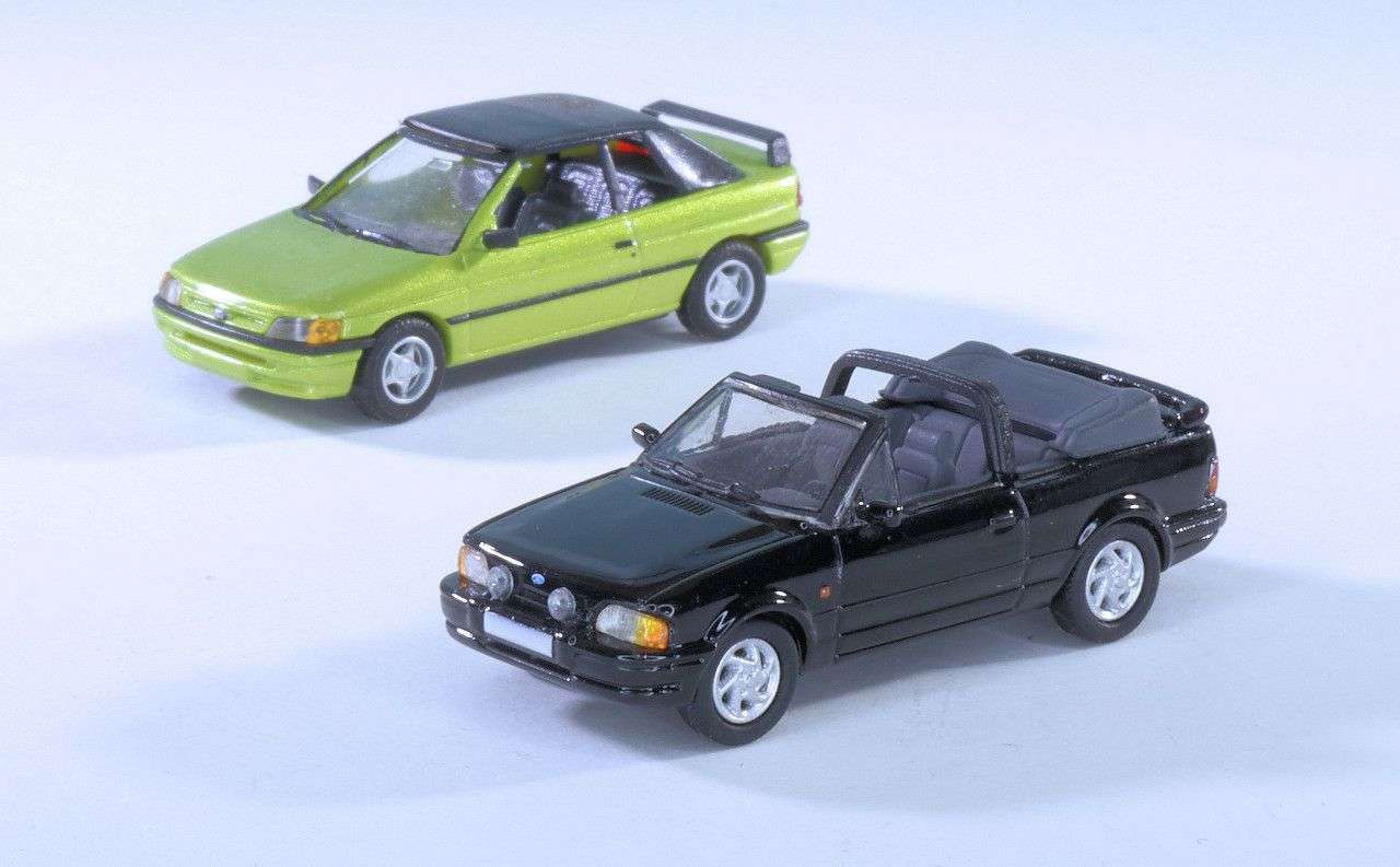 187 PCX87 Ford Escort Mk4 Cabriolet met Busch
