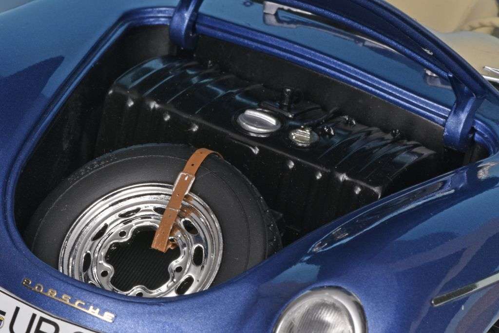18Schuco Porsche 356 Speedster 6