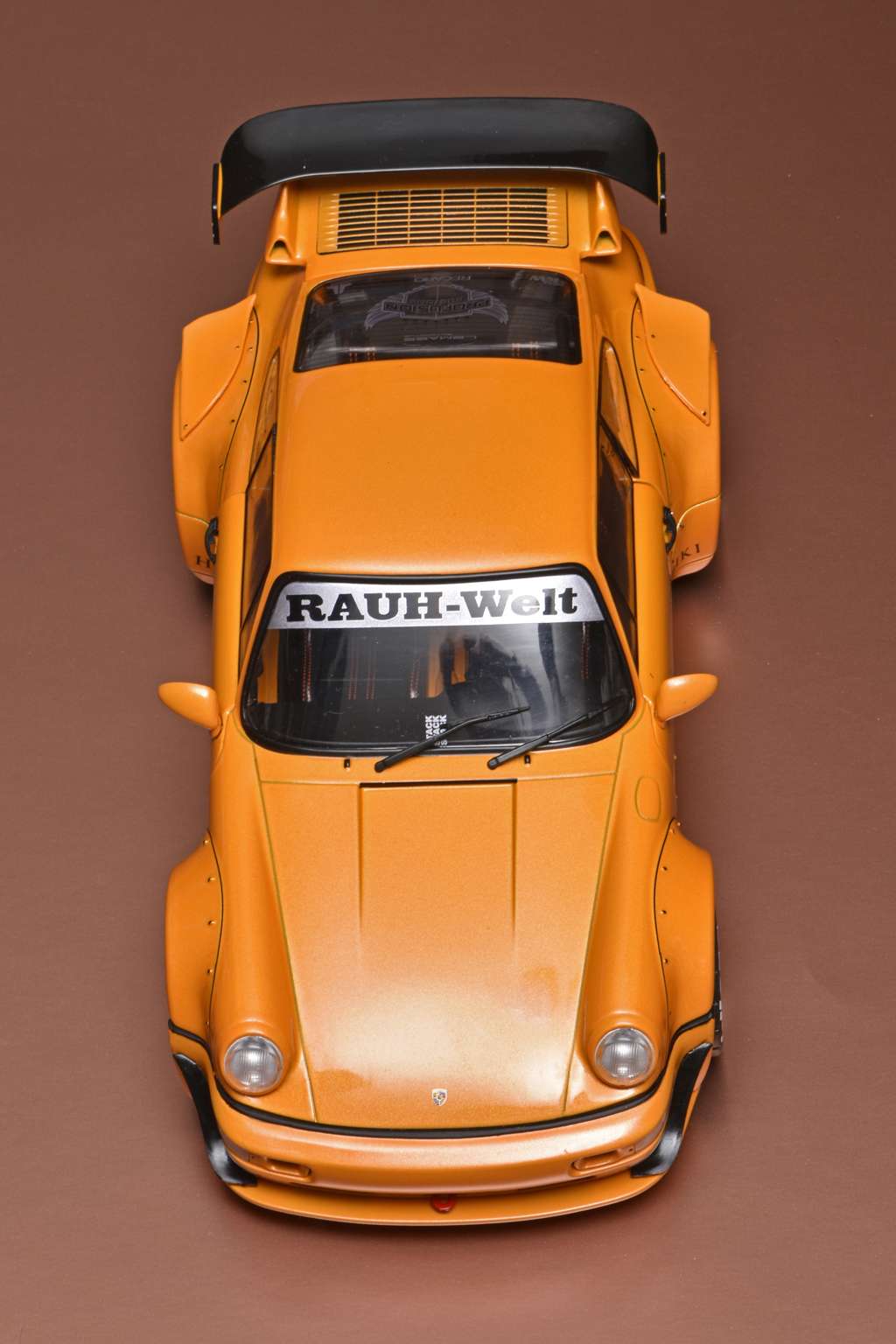 18solido Porsche 911 RWD 4