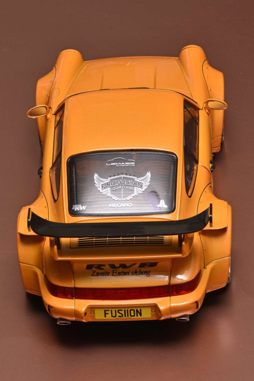 18solido Porsche 911 RWD 5
