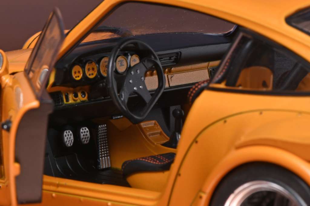 18solido Porsche 911 RWD 6