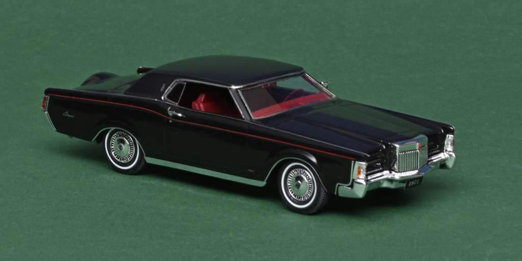 43GIM Lincoln Continental Mark III 1971 3