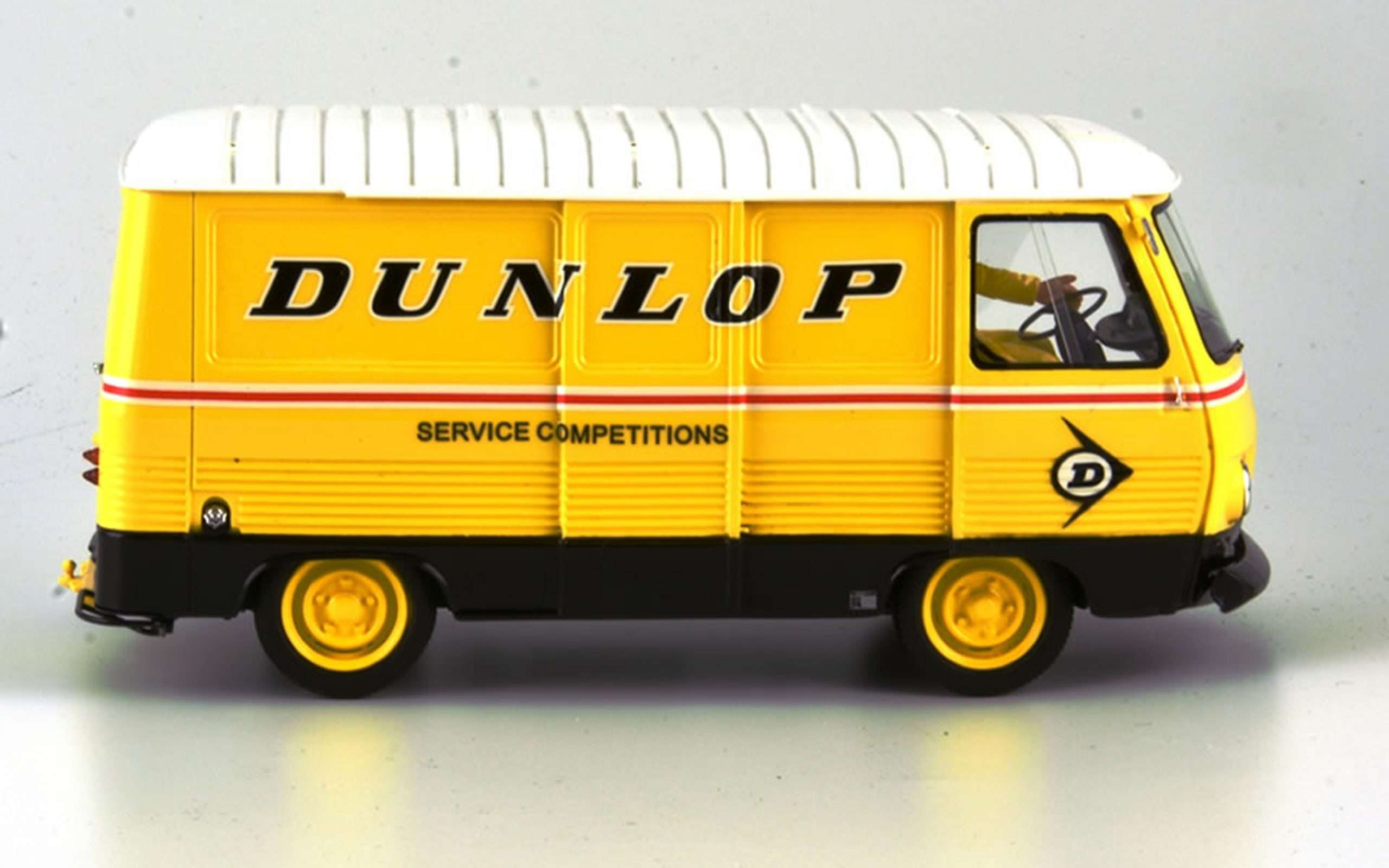 LE MANS miniatures Peugeot J7 Dunlop6