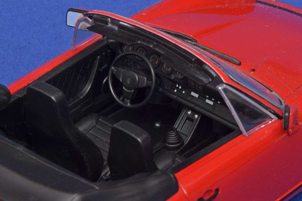 18KK scale Porsche 911 SC 1983 3 18KK scale Porsche 911 SC 1983 3