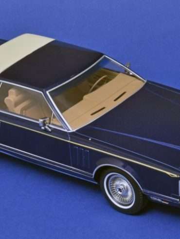 18MCG Lincoln MKV 1977 1