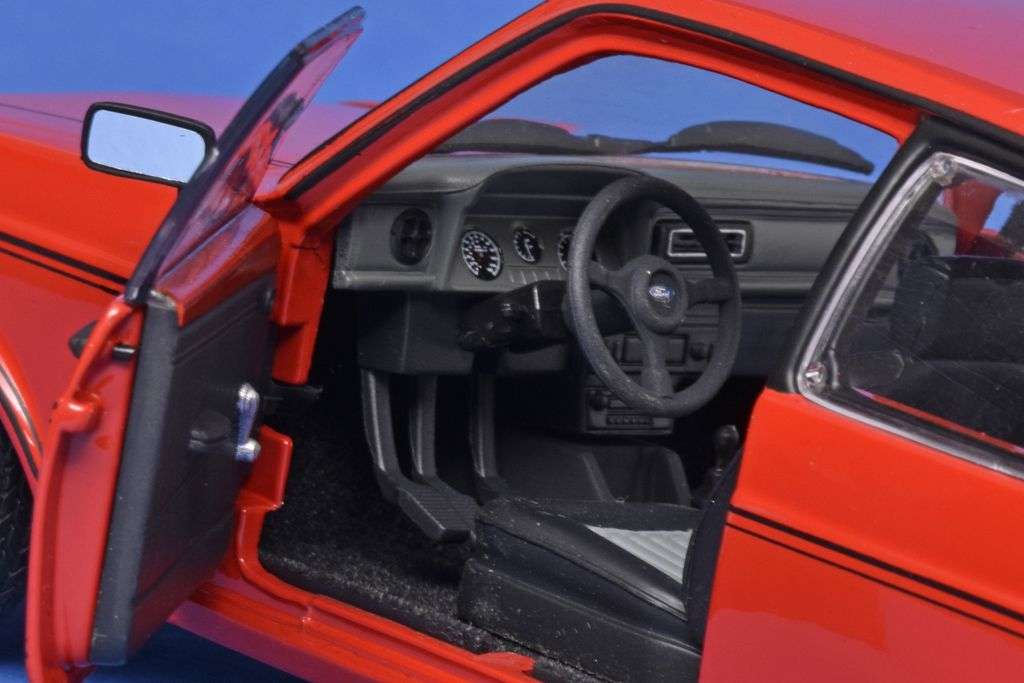 18SunStar Ford Escort MkII Sport 1975 4 18SunStar Ford Escort MkII Sport 1975 4