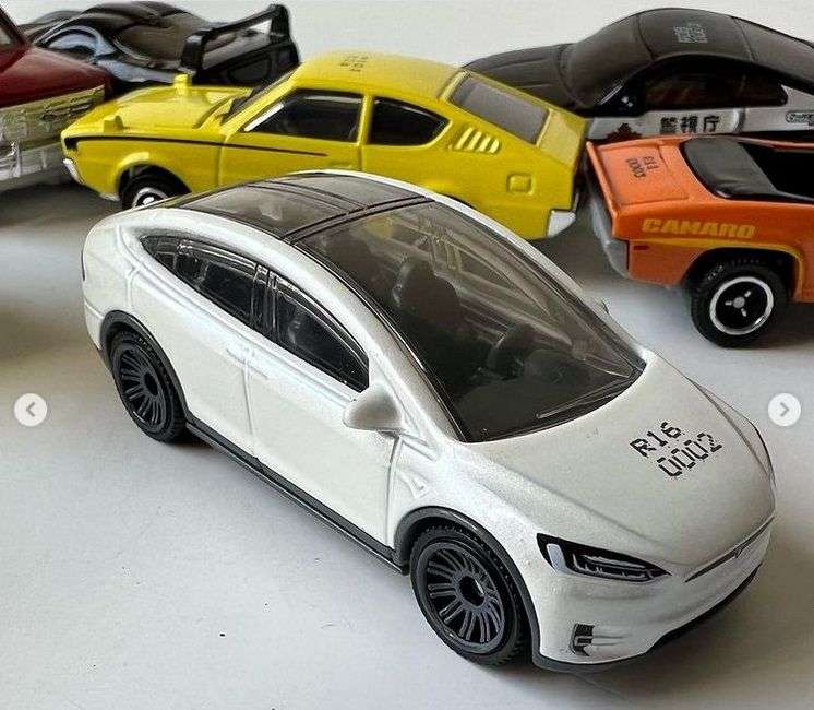 3 inch Matchbox Tesla Model X 3 inch Matchbox Tesla Model X