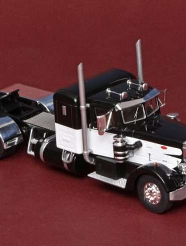 IXO Peterbilt 350 2