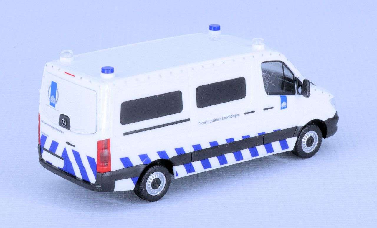 187 Herpa DKM Mercedes Benz Sprinter Justitie achter 187 Herpa DKM Mercedes Benz Sprinter Justitie achter