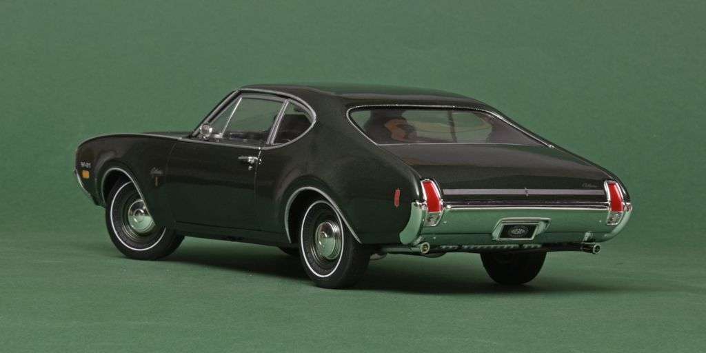 118 AW Oldsmobile Cutlass W 31 Post Coupe 1969 achter 118 AW Oldsmobile Cutlass W 31 Post Coupe 1969 achter