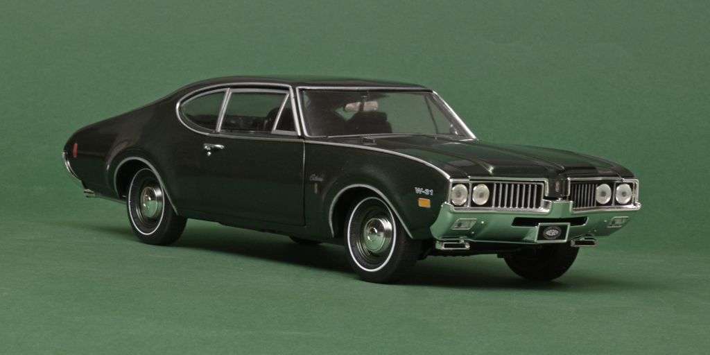 118 AW Oldsmobile Cutlass W 31 Post Coupe 1969