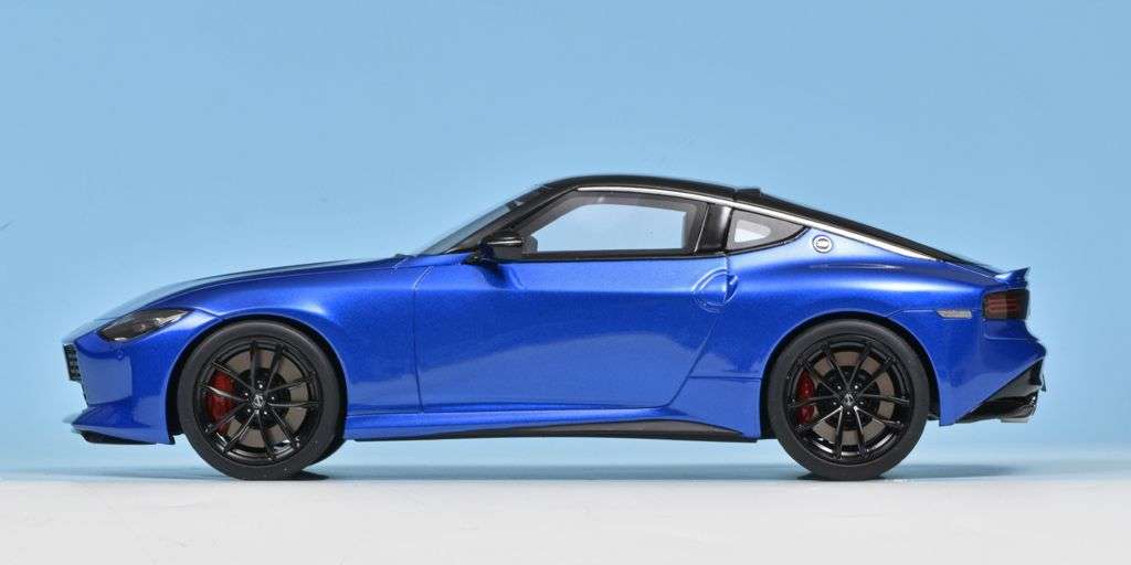 118 GT Spirit Nissan Fairlady Z 2022 zijaanzicht 118 GT Spirit Nissan Fairlady Z 2022 zijaanzicht