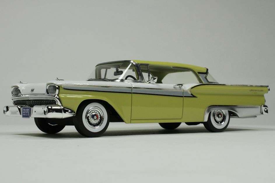 43Goldvarg FordFairlane500 1959 GC 066B 3