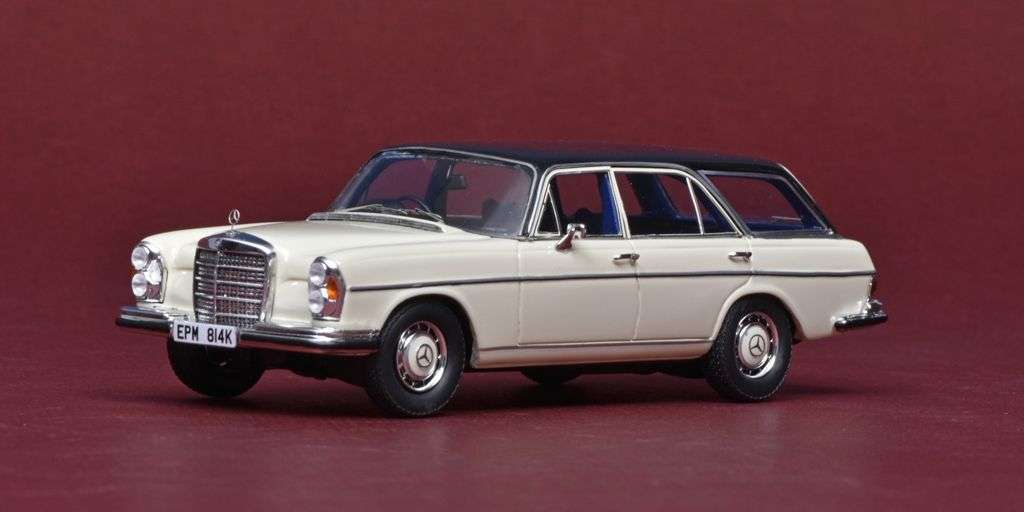 43matrix MB W108 Crayford Estate 1970 3