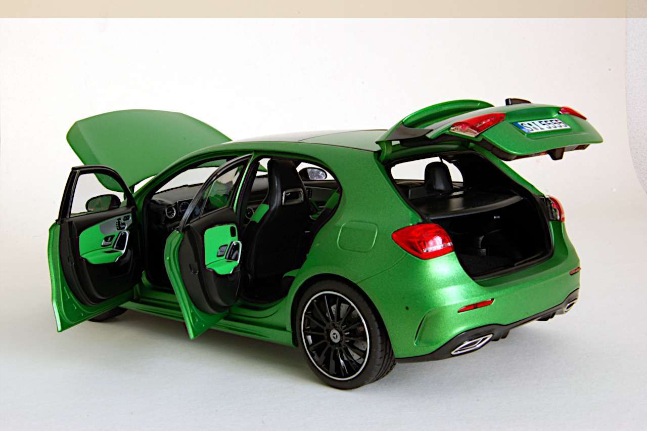 118 Norev Mercedes Benz A klasse open 118 Norev Mercedes Benz A klasse open