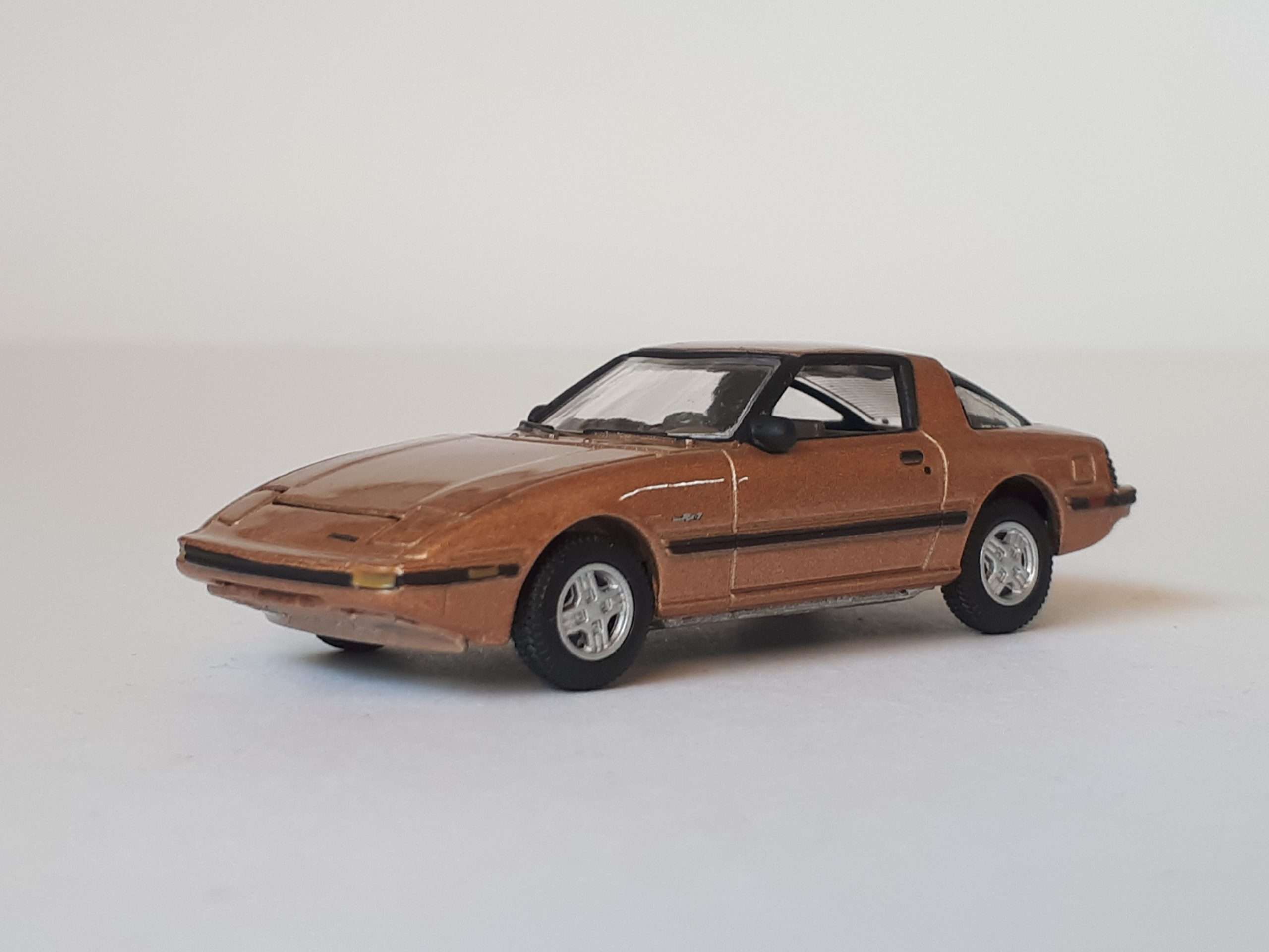 164 Johnny Lightning Mazda RX 7 1 164 Johnny Lightning Mazda RX 7 1