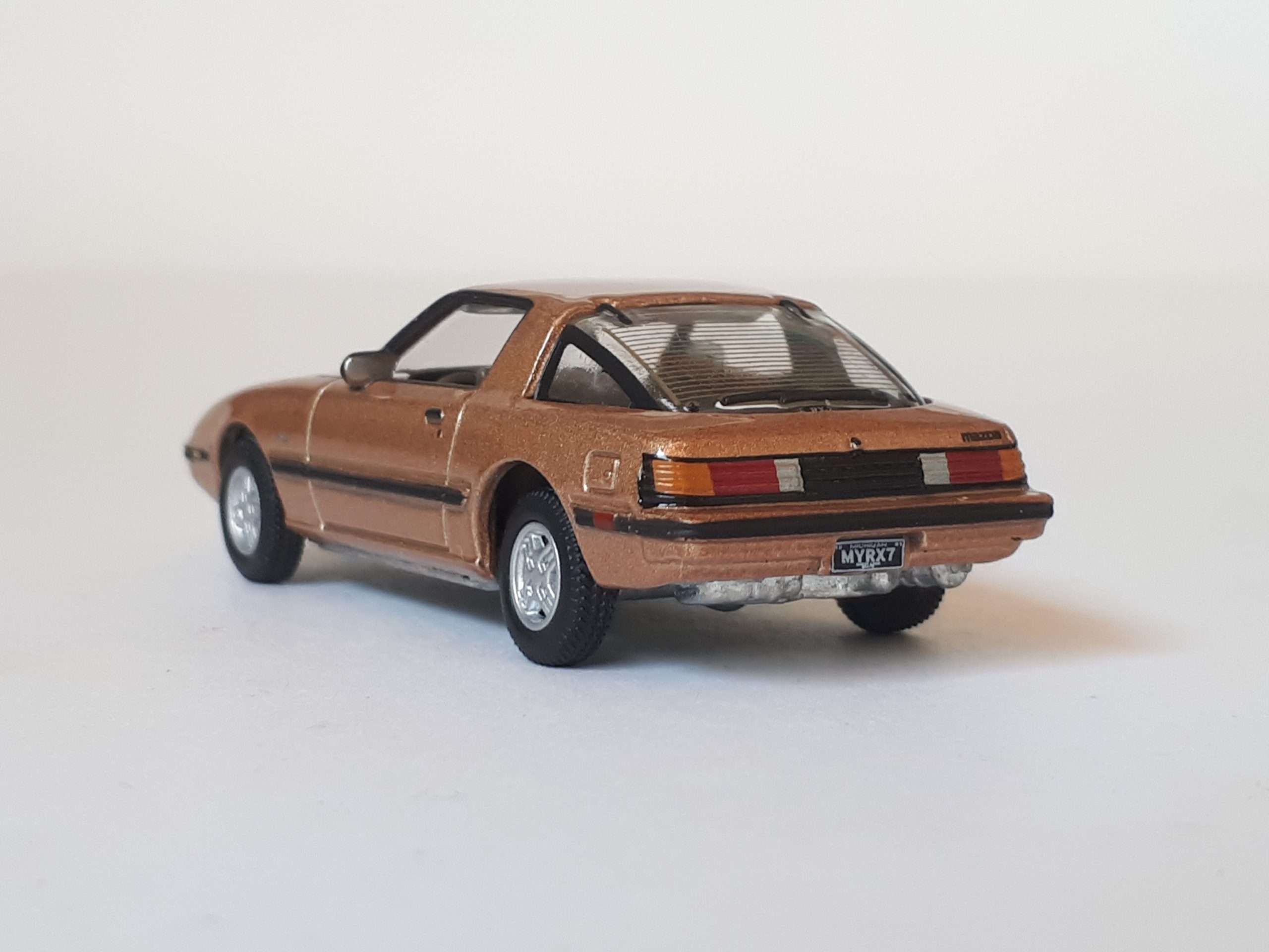 164 Johnny Lightning Mazda RX 7 2 164 Johnny Lightning Mazda RX 7 2