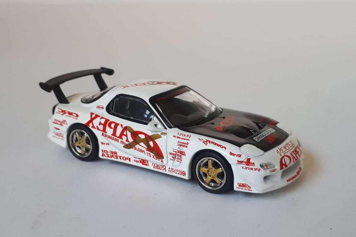164 Tarmac Works Mazda RX 7 1